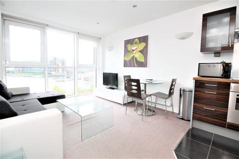 1 bedroom apartment to rent - Adriatic Apartment, 20 Western Gateway, E16