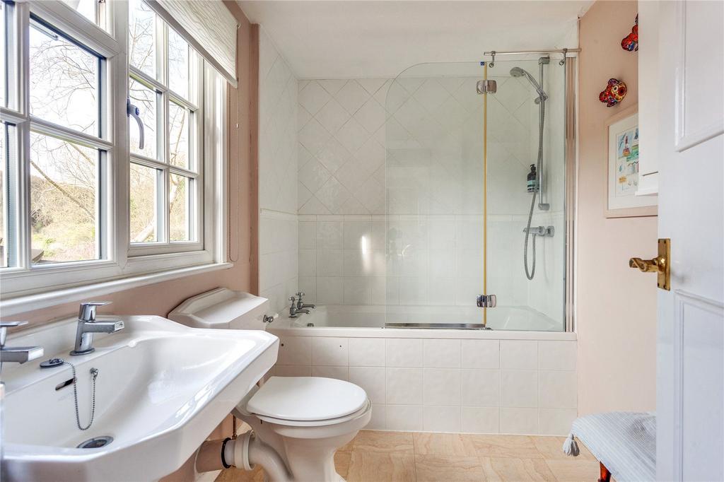 Ensuite Bathroom