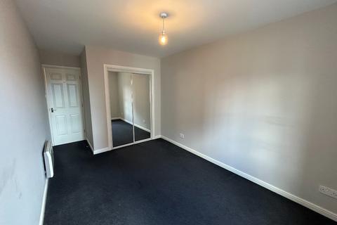 2 bedroom flat to rent, Fox Street, Leith, Edinburgh, EH6