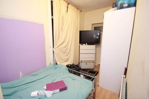 1 bedroom flat for sale, York Road, Southend On Sea