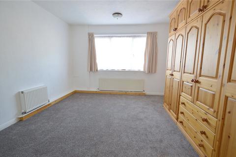 2 bedroom property to rent - Waterford Road, Shoeburyness, SS3
