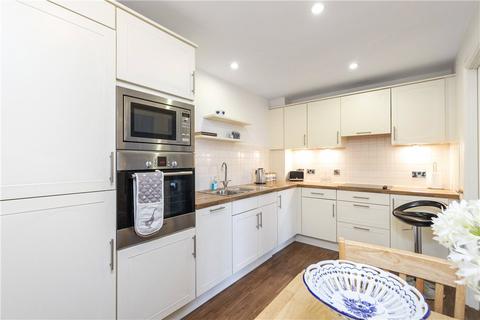 2 bedroom apartment for sale, Ben Rhydding Drive, Ilkley, West Yorkshire, LS29
