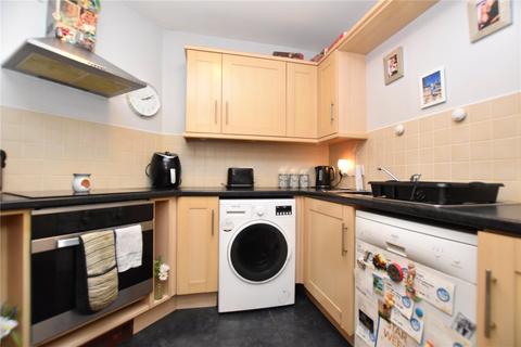 3 bedroom apartment for sale - 3 Heathcliffe Court, Bruntcliffe Road, Morley, Leeds, West Yorkshire