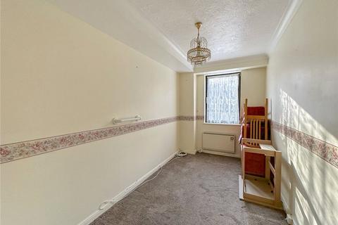 2 bedroom apartment for sale - Sunningdale Court, Gordon Place, Southend-on-Sea
