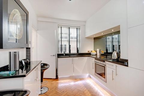 5 bedroom end of terrace house for sale, Asmuns Hill, Hampstead Garden Suburb