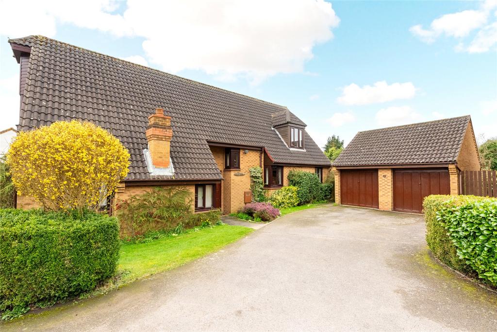 Thirsk Gardens, Bletchley, Milton... 5 bed detached house for sale £550,000