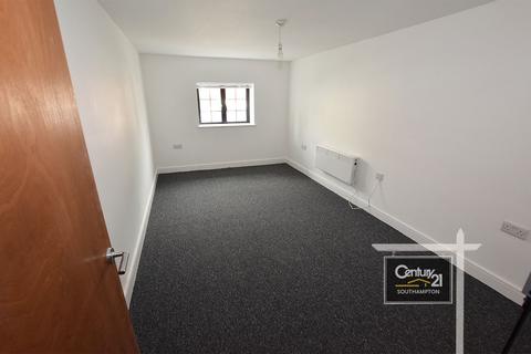 Studio to rent, Rockstone Lane, Southampton SO14