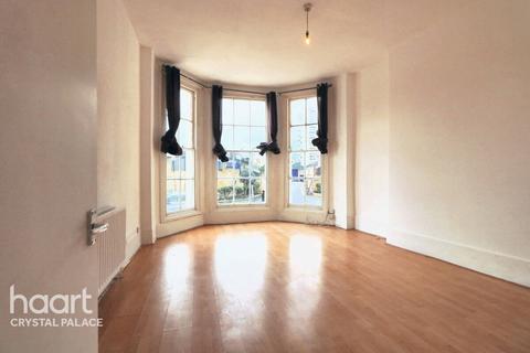 1 bedroom flat for sale, Hamilton Road, LONDON