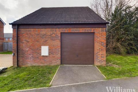 Garage for sale, Honeysuckle Place, Aylesbury HP22