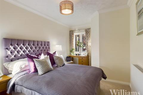1 bedroom retirement property for sale, Cambridge Street, Aylesbury HP20