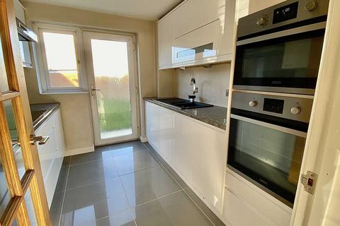 undefined, Fairmead Crescent, Rushden