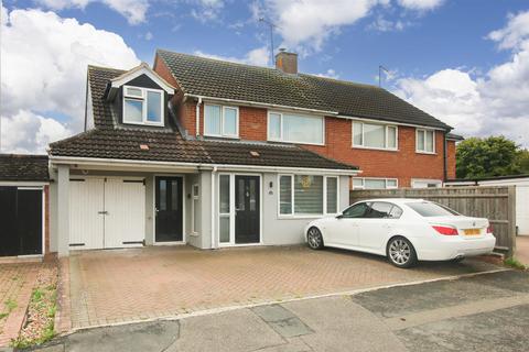 4 bedroom semi-detached house for sale, Finmere Crescent, Aylesbury HP21