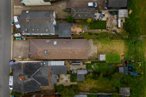 2 bedroom detached bungalow for sale, Frederick Street, Aylesbury HP18