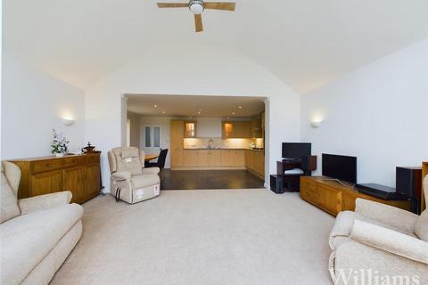 2 bedroom detached bungalow for sale, Frederick Street, Waddesdon HP18