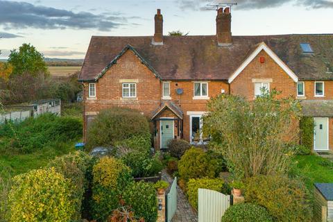 2 bedroom cottage for sale, Fleet Marston Farm Cottage, Aylesbury HP18