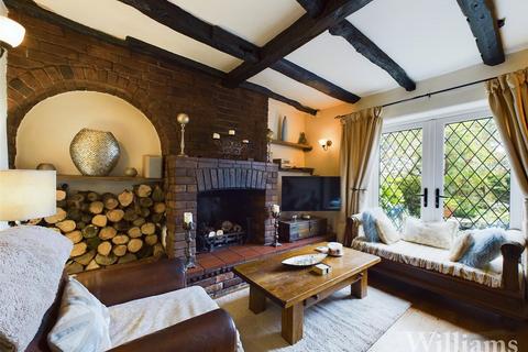 2 bedroom cottage for sale, Fleet Marston Farm Cottage, Aylesbury HP18