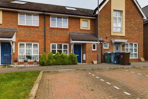 3 bedroom terraced house for sale, Fuggle Drive, Aylesbury HP21