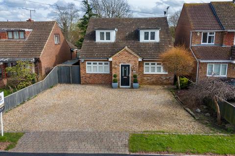 4 bedroom detached house for sale - Craigwell Avenue, Aylesbury HP21