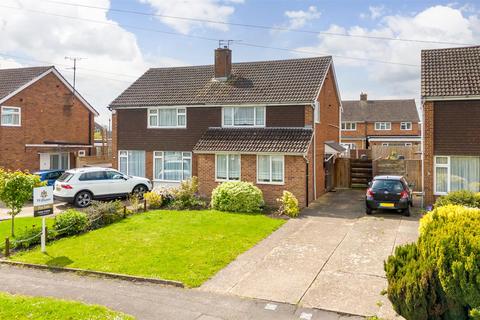 3 bedroom semi-detached house for sale, Greetham Road, Aylesbury HP21