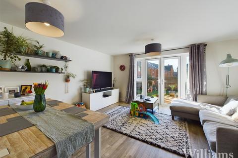 3 bedroom semi-detached house for sale - Coronet Road, Aylesbury HP22