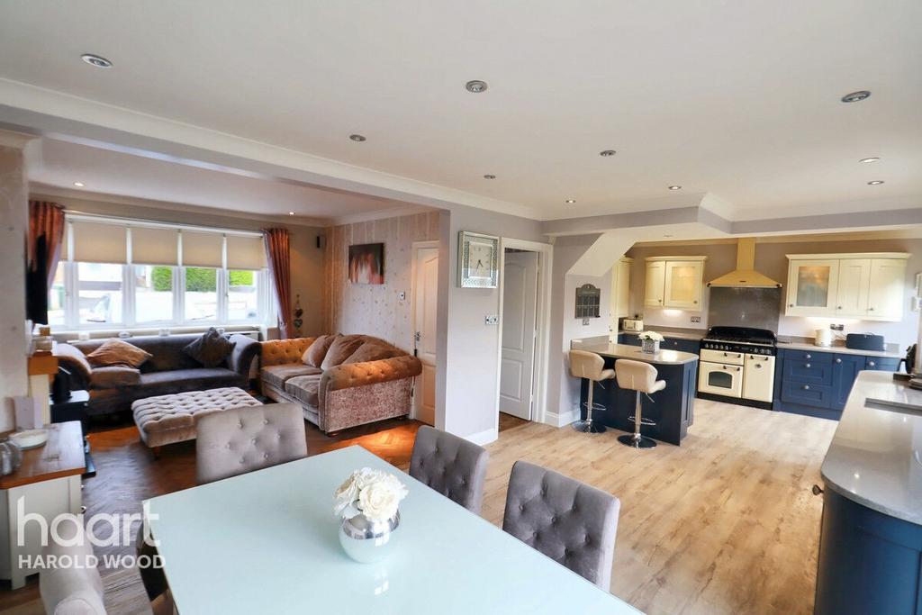Church Road, Harold Wood 4 bed semidetached house for sale £575,000