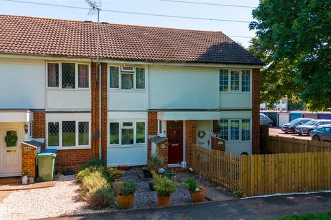 2 bedroom end of terrace house for sale, Lower Close, Aylesbury HP19