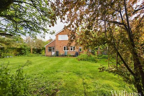 4 bedroom detached house for sale, Edgecombe Road, Aylesbury HP21