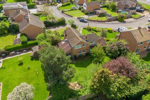 4 bedroom detached house for sale, Edgecombe Road, Aylesbury HP21