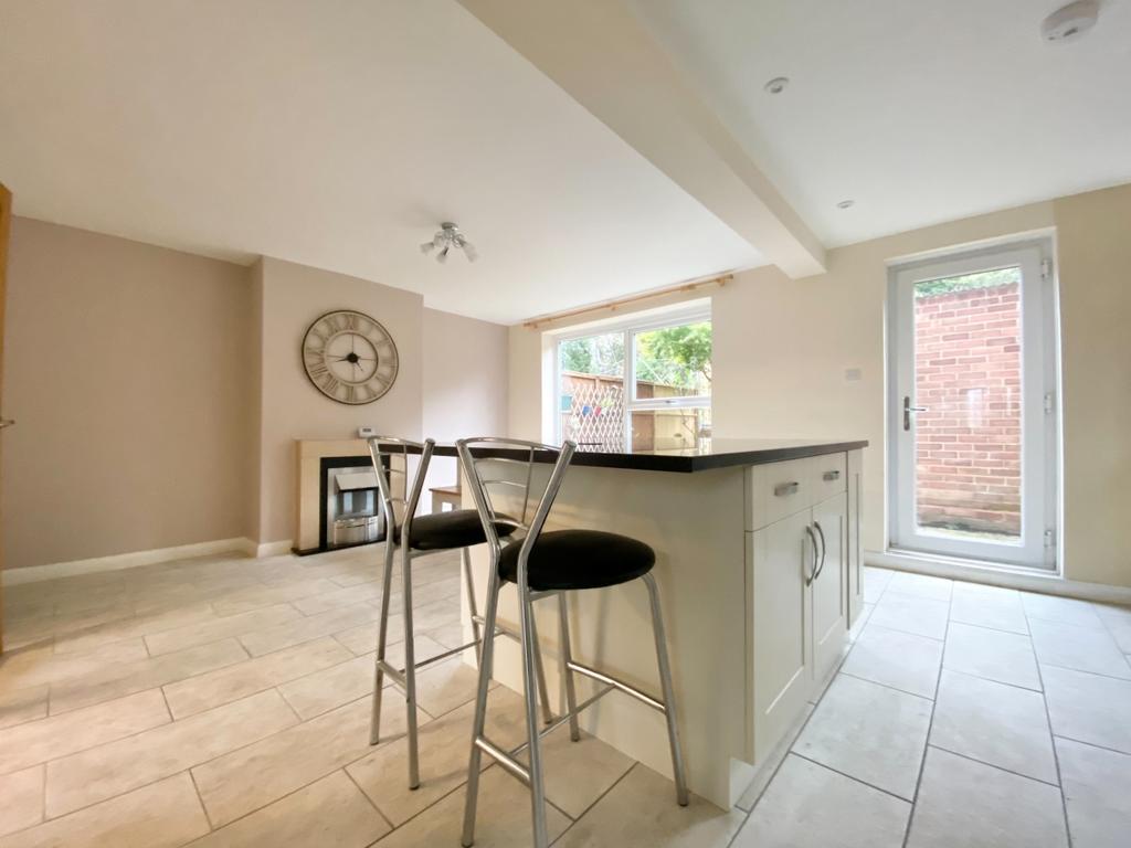 Pearson kitchen i...
