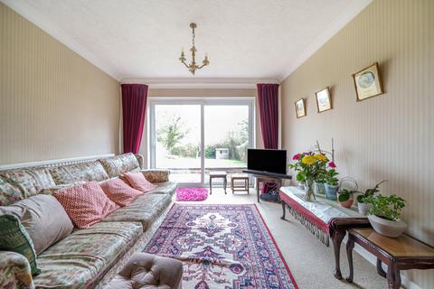 3 bedroom detached house for sale - Copthall Road West, Ickenham, Uxbridge