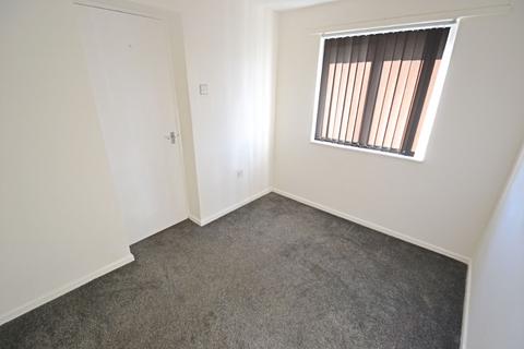 2 bedroom apartment to rent, Ivanhoe Court, Bolton, BL3