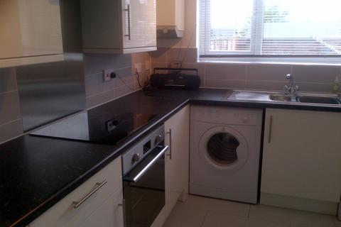 4 bedroom terraced house to rent, Foxglove Walk, Colchester CO4