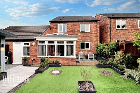 4 bedroom detached house for sale, Windmill Close, Barnsley