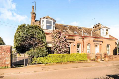 Castlebank Glencaple Road, Dumfries, DG1 4AS