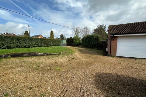 3 bedroom bungalow for sale, Winchester Road, Four Marks, Alton, Hampshire