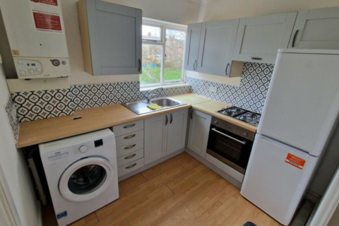3 bedroom flat to rent, Flat 3 Myddleton