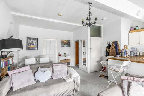1 bedroom flat for sale, Rosemary Terrace, Rosemary Lane, Mortlake, SW14