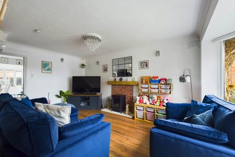 11 Grebe Close, Aylesbury, HP19 0YL