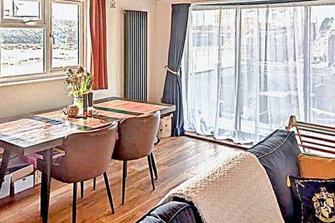 3 bedroom houseboat for sale, Vicarage Lane, Hoo ME3