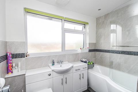 29 Ash Road, Crawley, RH10 1SG
