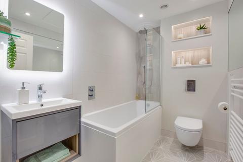 9 Groves Close, Bourne End, SL8 5JP