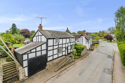 2 bedroom cottage for sale, Bell Square, Hereford HR4