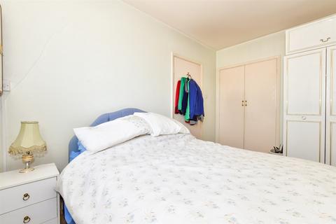 124 The Gateway, Dover, CT16 1LH