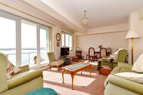 2 bedroom flat for sale, The Gateway, Dover, Kent