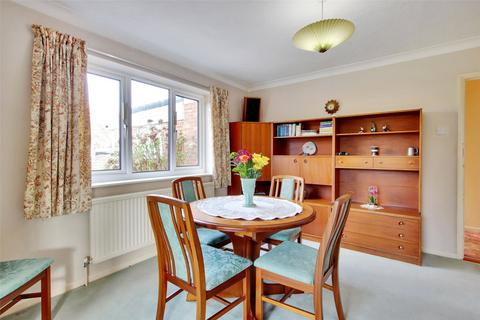 4 Hadley Close, Meopham, Gravesend, DA13 0NX