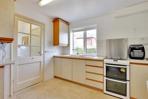 4 Hadley Close, Meopham, Gravesend, DA13 0NX