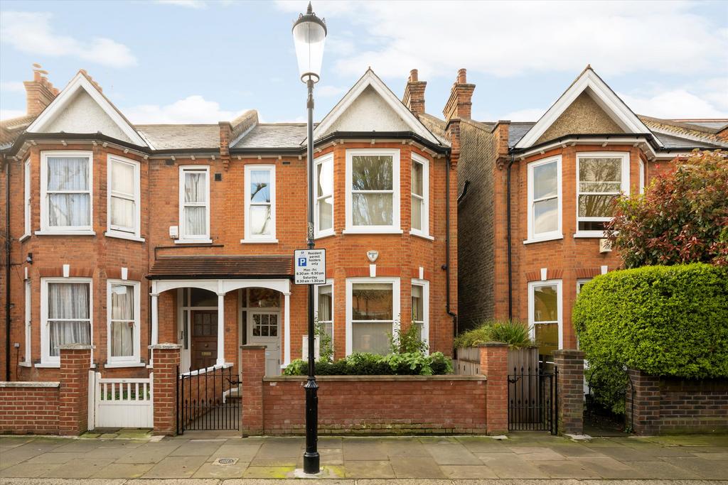 Kingsbridge Road, London, W10. 5 bed semidetached house for sale £