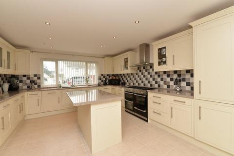 4 bedroom bungalow for sale, First Marine Avenue, Barton on Sea, New Milton, Hampshire, BH25