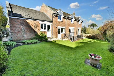 5 bedroom detached house for sale - Beech Avenue, Whickham
