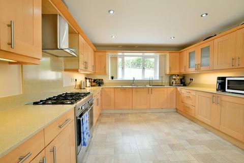 5 bedroom detached house for sale, Beech Avenue, Whickham